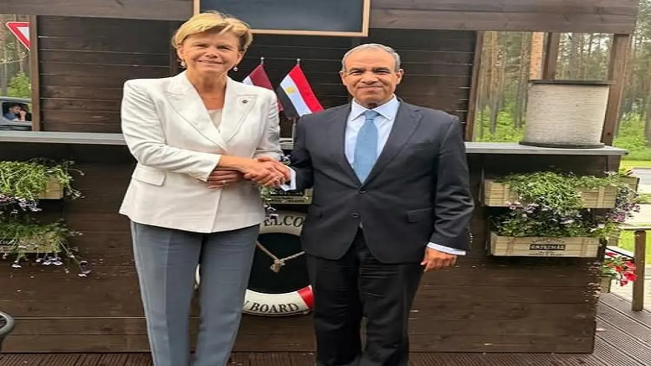 تعزيز العلاقات: وزير الخارجية يثمن التعاون بين مصر ولاتفيا